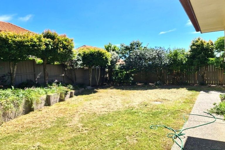 Photo of property in 21 Dunvegan Rise, East Tamaki Heights, Auckland, 2016
