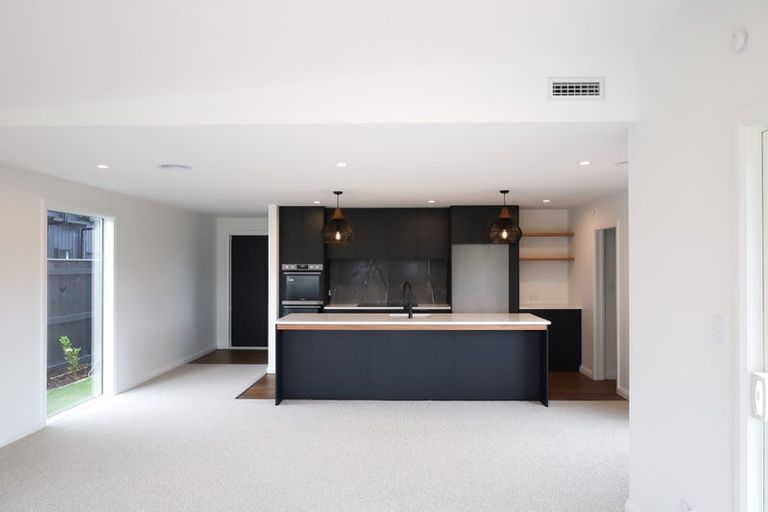 Photo of property in 24 Mangatainoka Lane, Awapuni, 4412