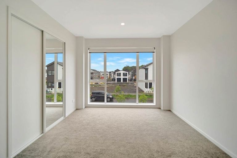 Photo of property in 60 Opoka Street, Papakura, 2110