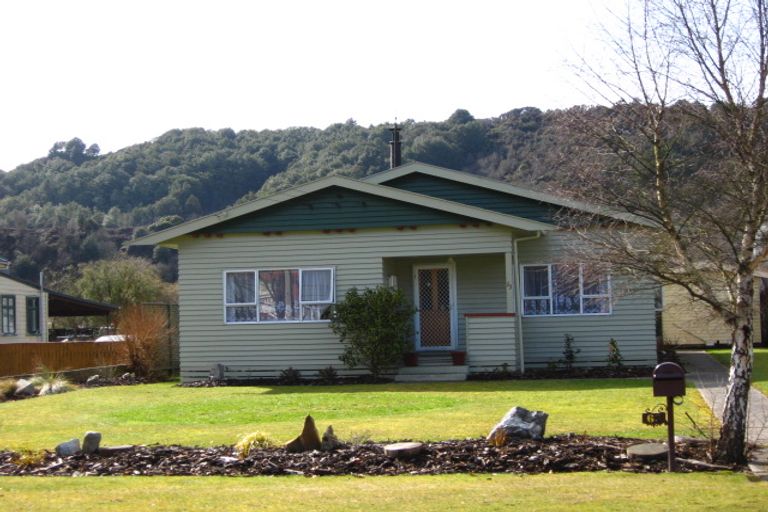 Photo of property in 63 Dick Street, Reefton, 7830