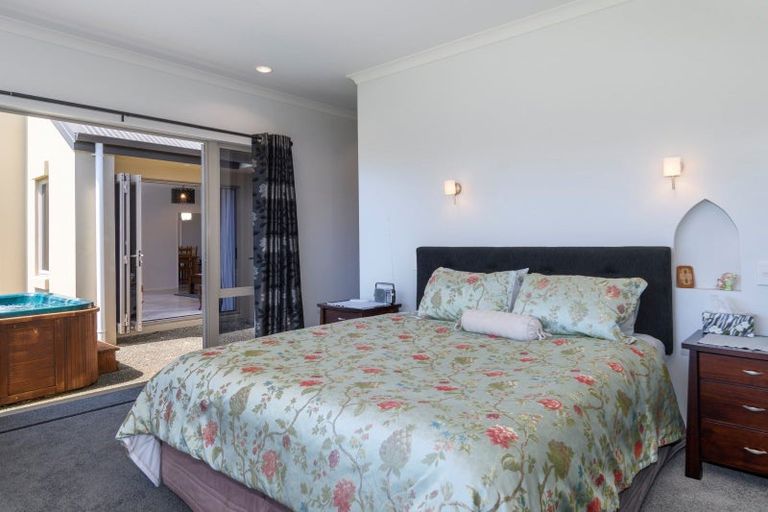 Photo of property in 30 Goodall Road, Snells Beach, 0920