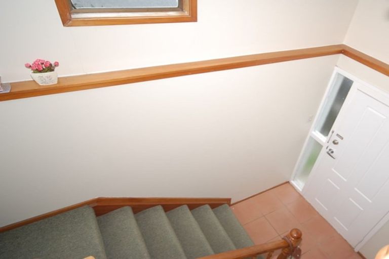 Photo of property in 21 Amberley Avenue, Te Atatu South, Auckland, 0610