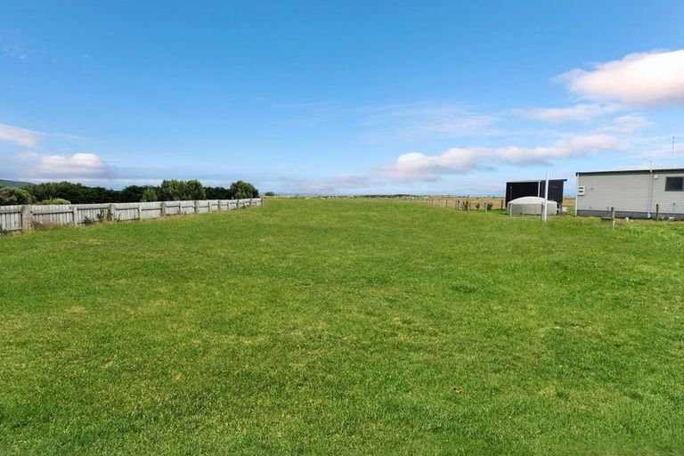 Photo of property in 37 Surrey Street, Orepuki, Riverton, 9881