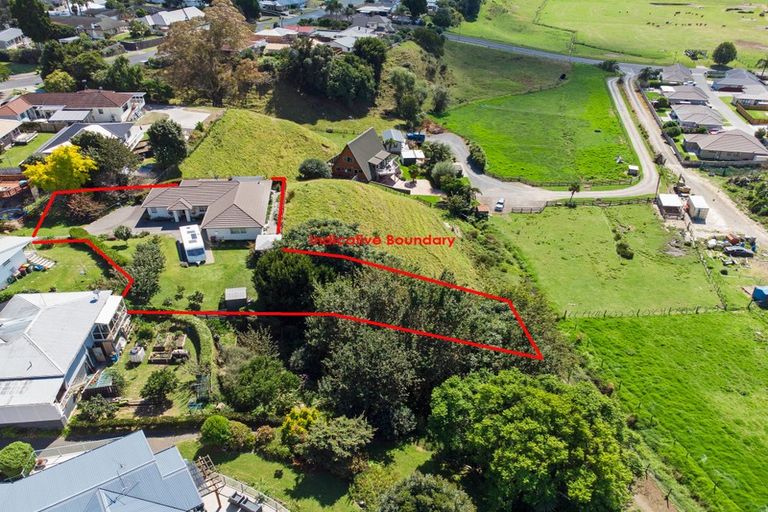Photo of property in 8c Wiltshire Place, Te Puke, 3119