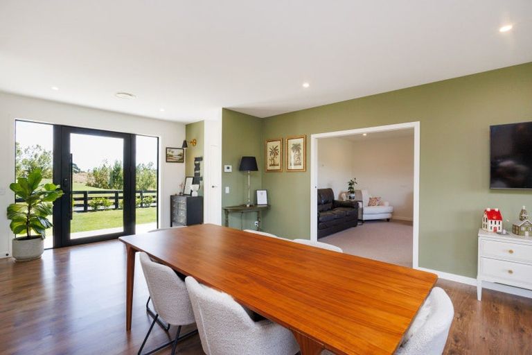 Photo of property in 4 Castlebridge Lane, Aokautere, Palmerston North, 4471