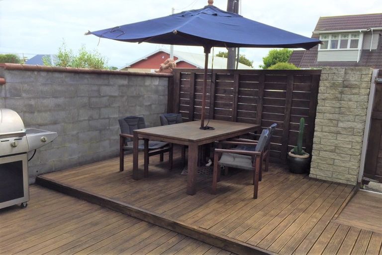 Photo of property in 78 Gover Street, New Plymouth, 4310