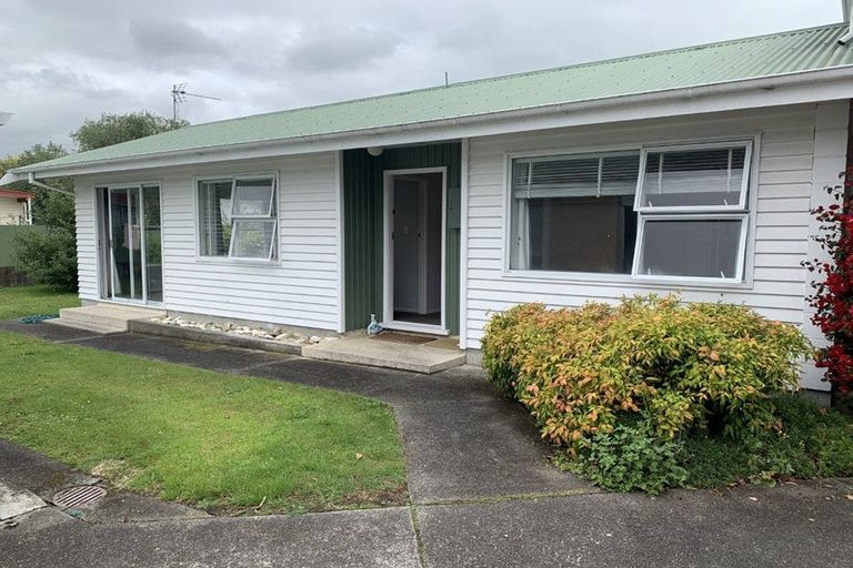 Photo of property in 10a Cooper Street, Pukekohe, 2120