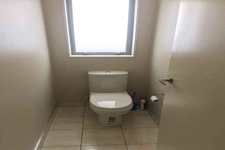 Photo of property in 19 Kokako Rise, Papakura, 2110