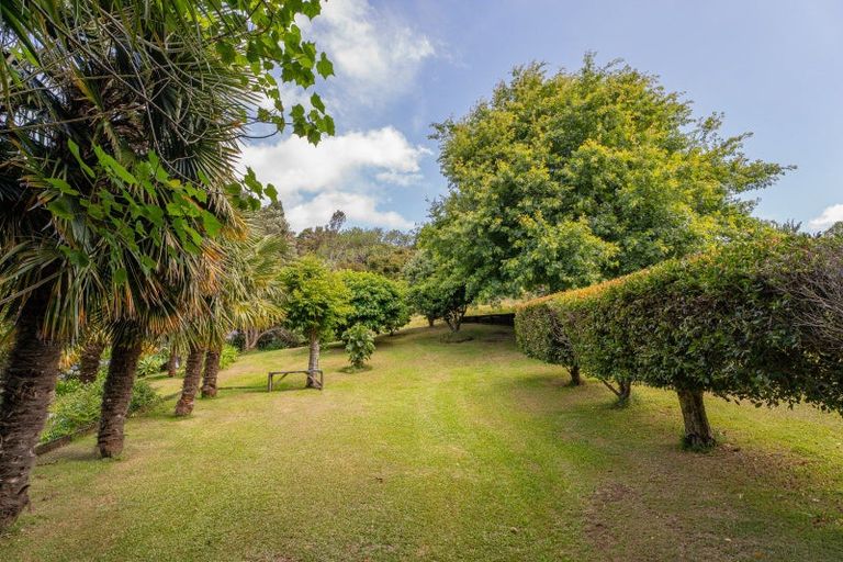 Photo of property in 16 Ohuka Place, Whitianga, 3510