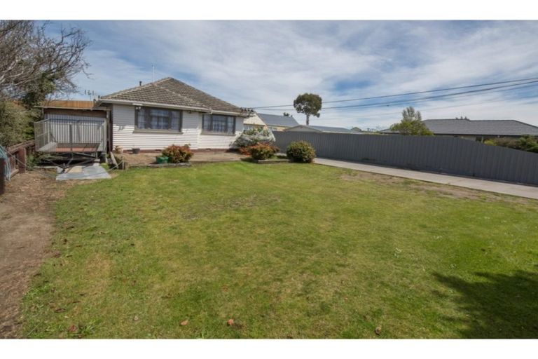 Photo of property in 230a Breezes Road, Aranui, Christchurch, 8061