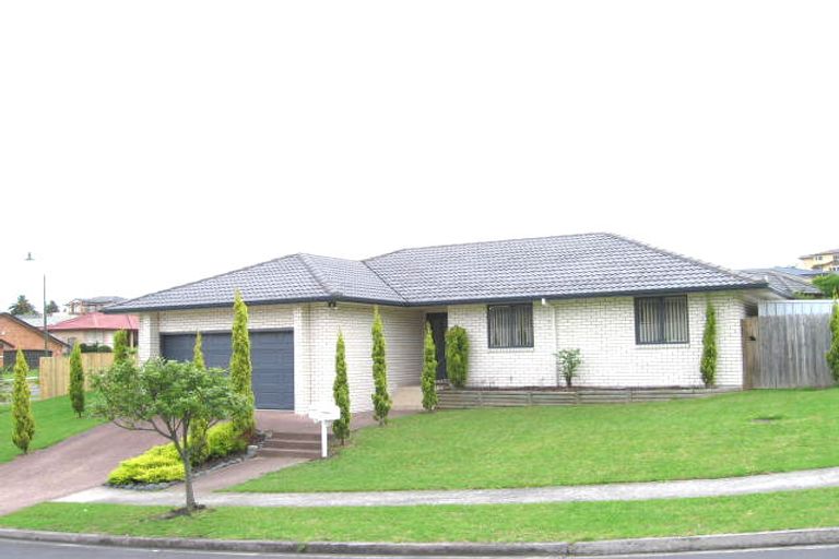 Photo of property in 2 San Domingo Rise, Henderson, Auckland, 0612