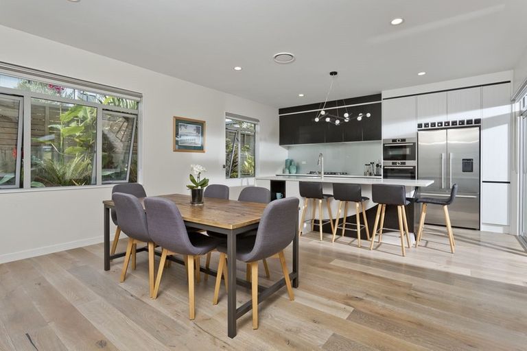 Photo of property in 1 Turutu Place, Long Bay, Auckland, 0630