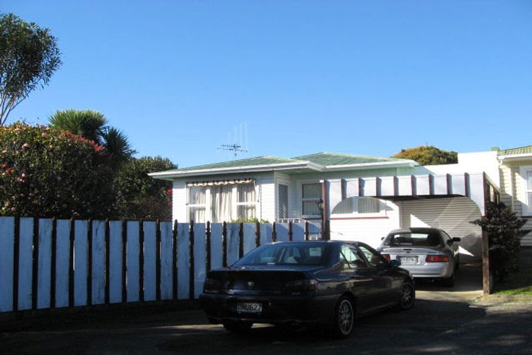 Photo of property in 6 Sherwood Place, Levin, 5510