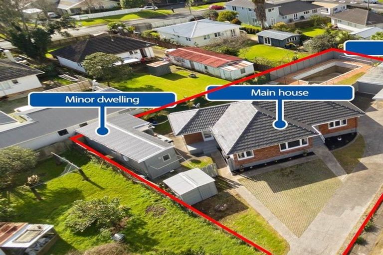 Photo of property in 31 London Street, Te Atatu Peninsula, Auckland, 0610