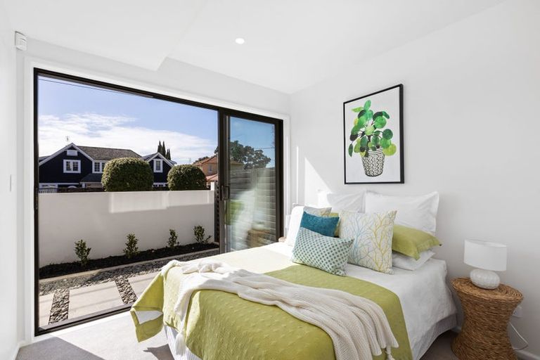 Photo of property in 23 Frater Avenue, Milford, Auckland, 0620