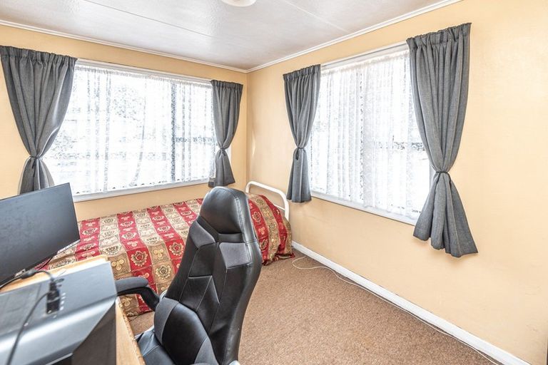 Photo of property in 28 Konini Street, Tawhero, Whanganui, 4501