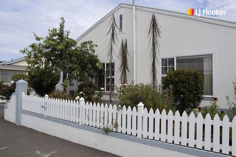 Photo of property in Balmoral Park, 4/31 Eastbourne Street, Caversham, Dunedin, 9012