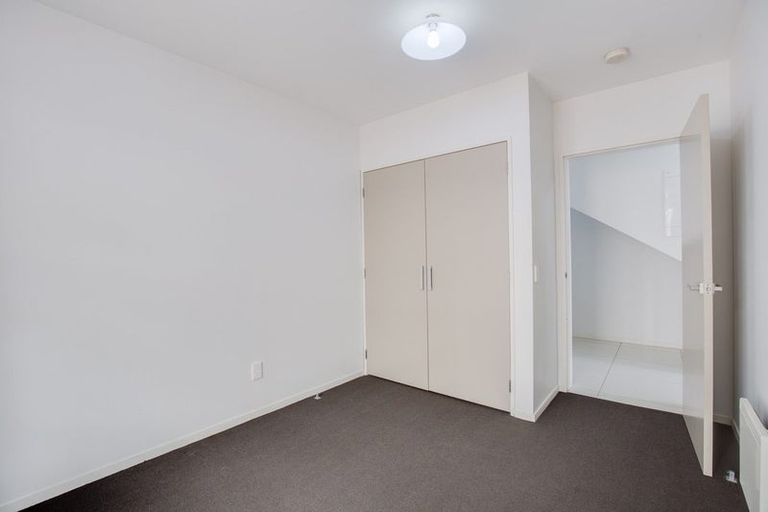 Photo of property in 3a Anderson Terrace, Mount Cook, Wellington, 6021
