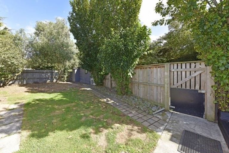 Photo of property in 6 Curletts Road, Sockburn, Christchurch, 8042