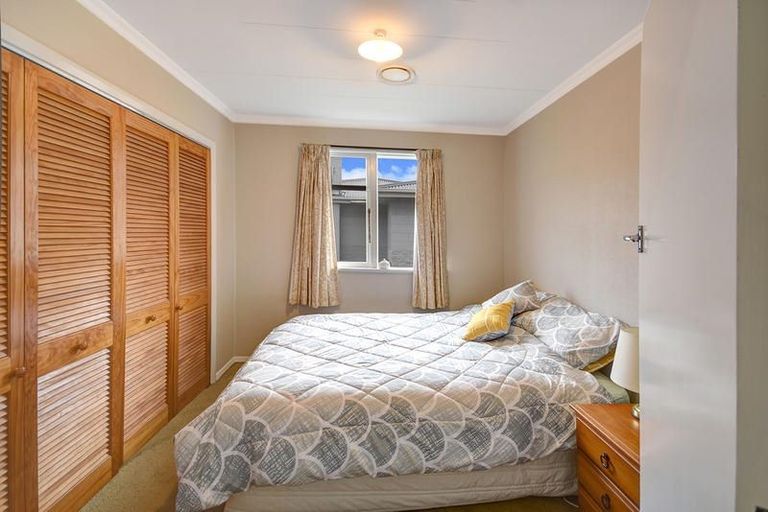 Photo of property in 3 Elwyn Crescent, Green Island, Dunedin, 9018