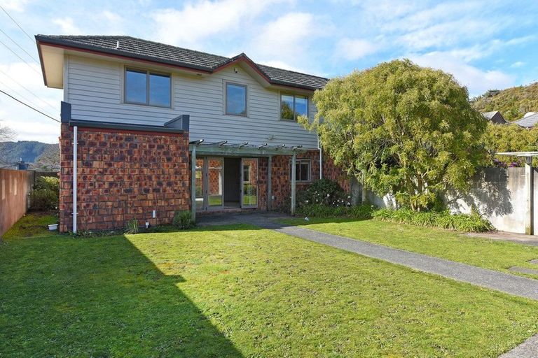 Photo of property in 40 Evergreen Crescent, Trentham, Upper Hutt, 5018
