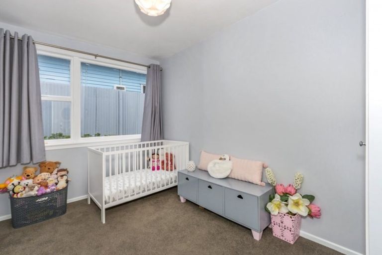 Photo of property in 2/42 Pacific Road, North New Brighton, Christchurch, 8083