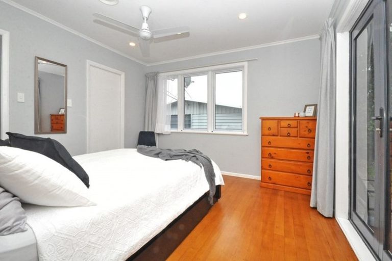 Photo of property in 3 Percival Street, Manurewa, Auckland, 2102