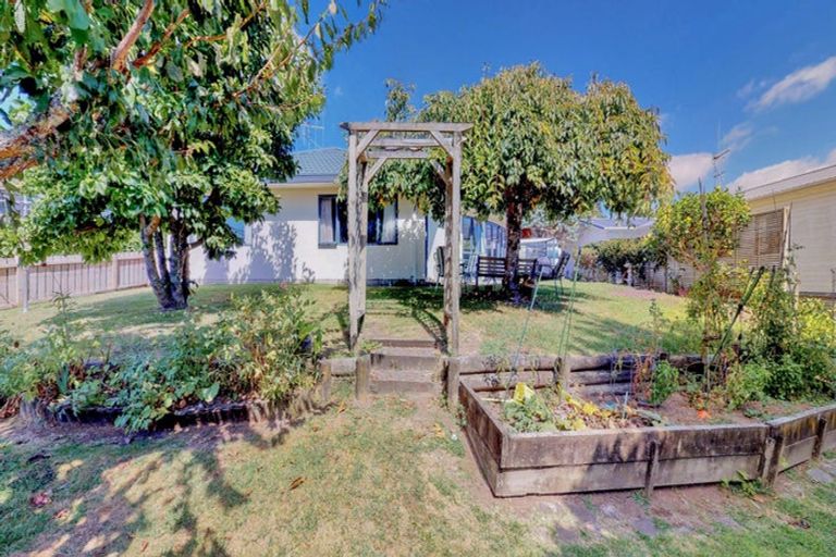 Photo of property in 61 Waipuna Grove, Welcome Bay, Tauranga, 3112