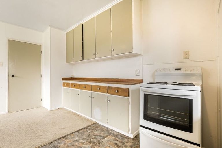 Photo of property in 46 Fairclough Road, Beach Haven, Auckland, 0626