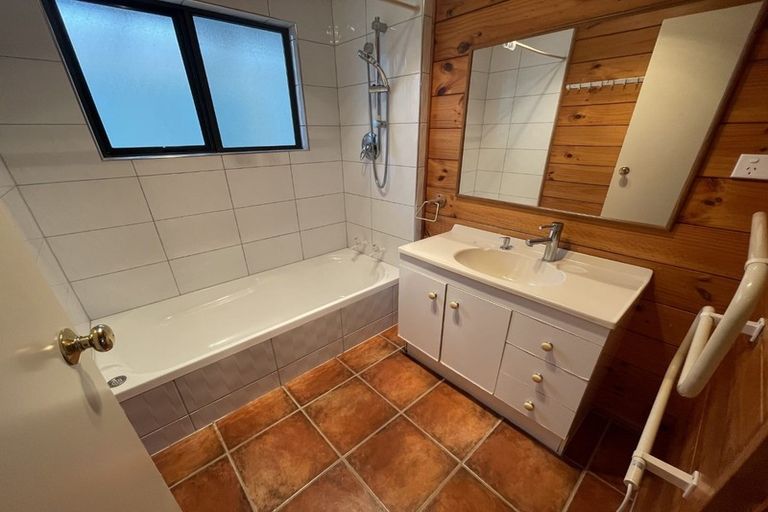 Photo of property in 2/30 Charles Dickens Drive, Mellons Bay, Auckland, 2014