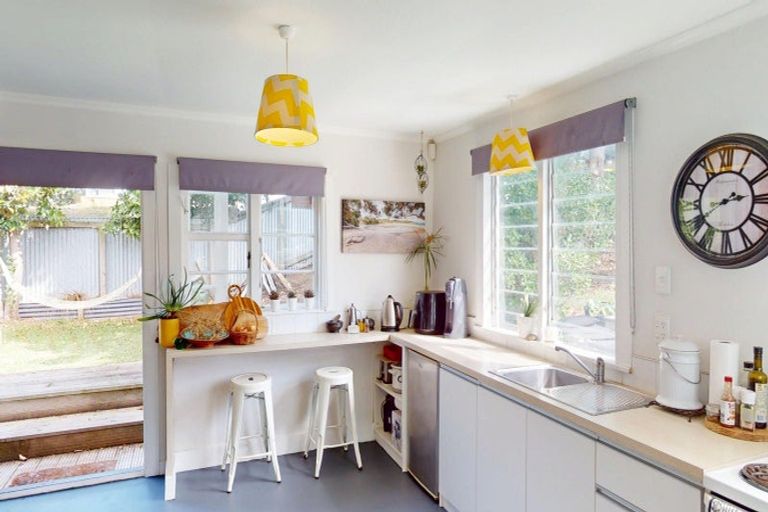 Photo of property in 4 Gloucester Street, Waitarere Beach, Levin, 5510