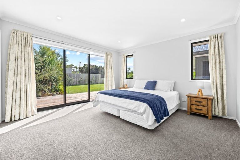 Photo of property in 2 William Gilbert Drive, Mangawhai, 0505