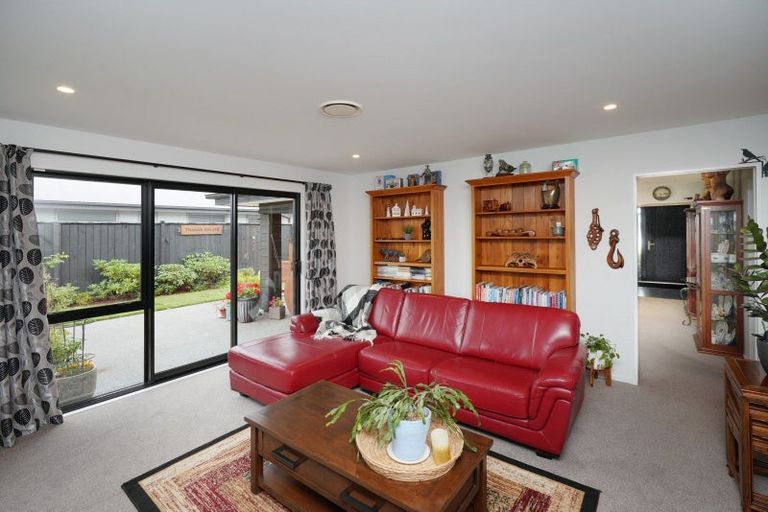 Photo of property in 11 Brantholme Place, Rangiora, 7400