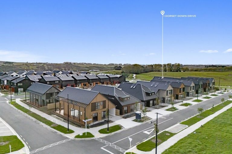 Photo of property in 1 Dorset Down Drive, Karaka, 2580