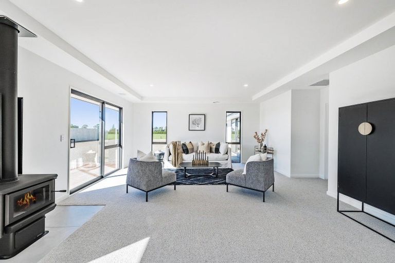 Photo of property in 15 Merino Crescent, Kirwee, 7571