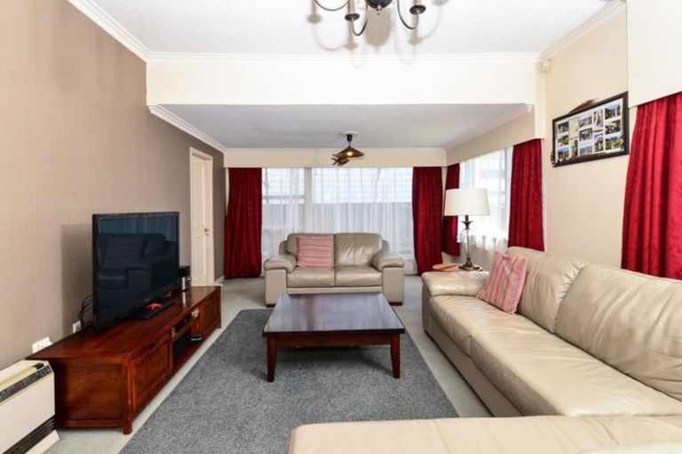 Photo of property in 7 Banbury Crescent, Fairfield, Hamilton, 3214