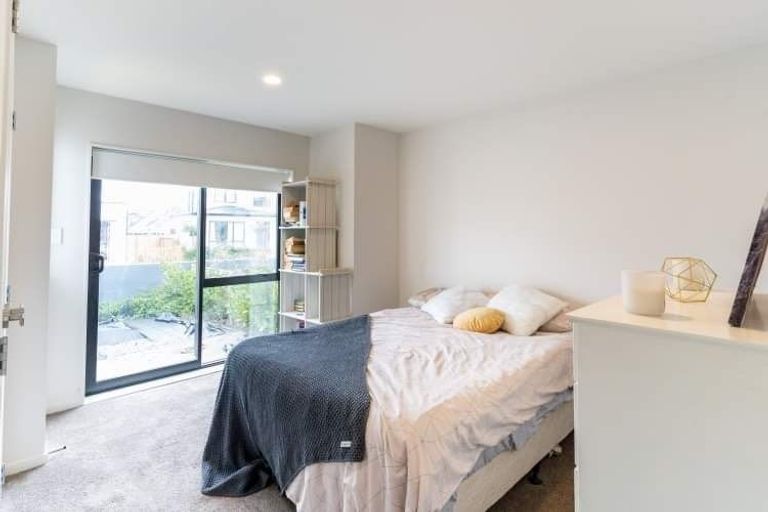 Photo of property in 8 Aviation Drive, Hobsonville, Auckland, 0616