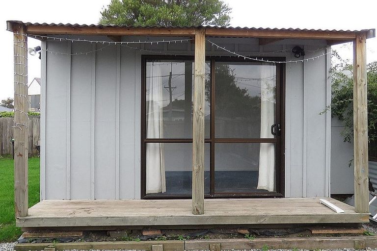 Photo of property in 2/33 Radley Street, Woolston, Christchurch, 8023