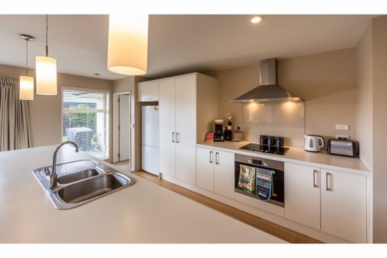 Photo of property in 12 Richmond Avenue, Halswell, Christchurch, 8025