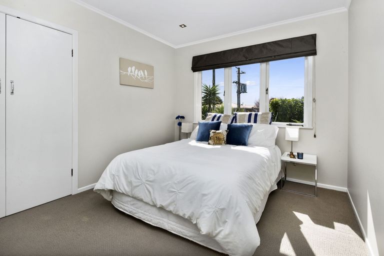 Photo of property in 22 Edmund Hillary Avenue, Papakura, 2110