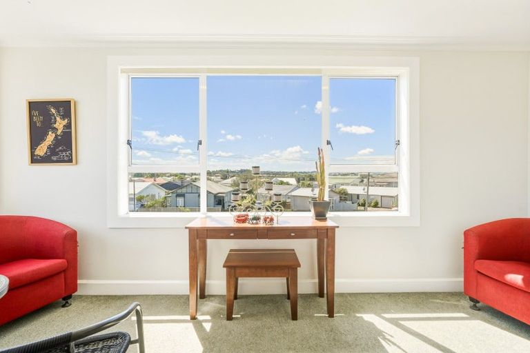 Photo of property in 5 Kawatiri Avenue, Gonville, Whanganui, 4501