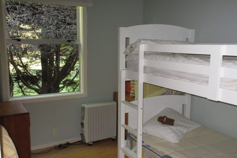 Photo of property in 195 Te Moana Road, Waikanae, 5036