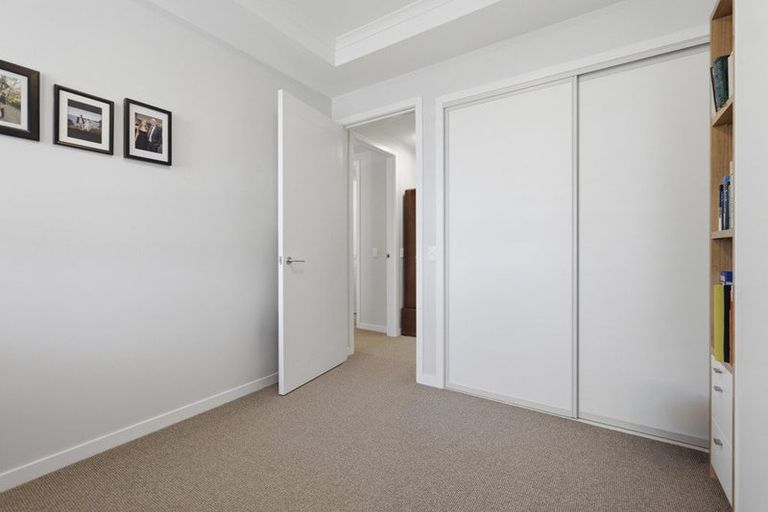 Photo of property in 156 Landmark Terrace, Orewa, 0931