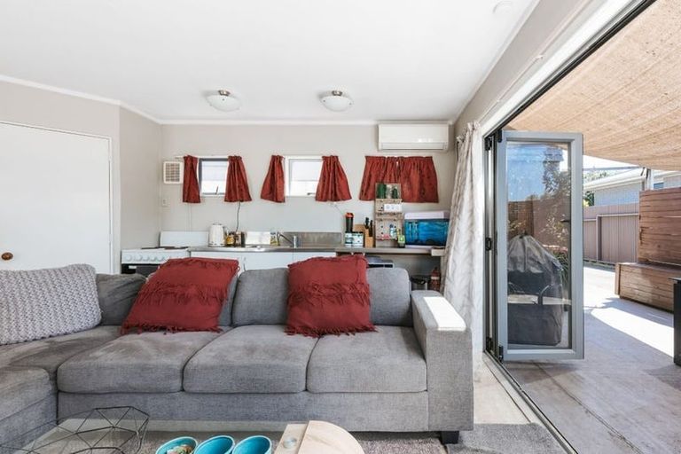 Photo of property in 590 Maunganui Road, Mount Maunganui, 3116