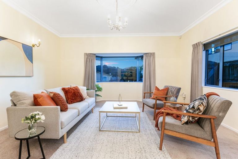 Photo of property in 3 Barque Crescent, Whitby, Porirua, 5024