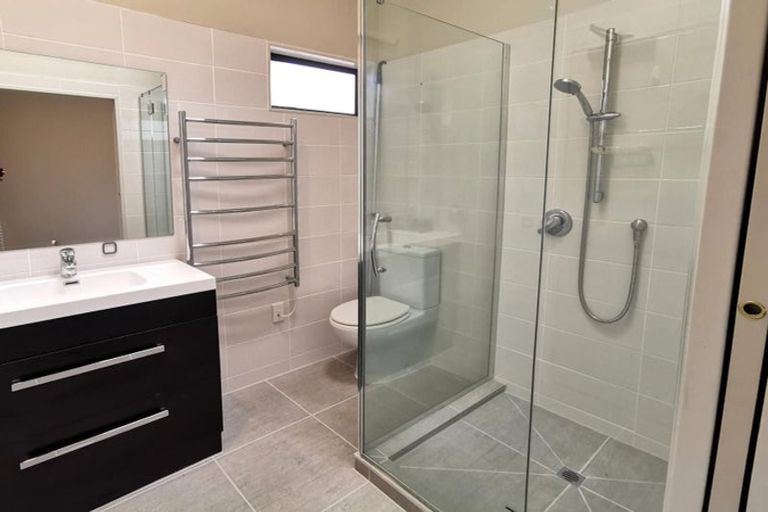 Photo of property in 68 Rame Road, Greenhithe, Auckland, 0632