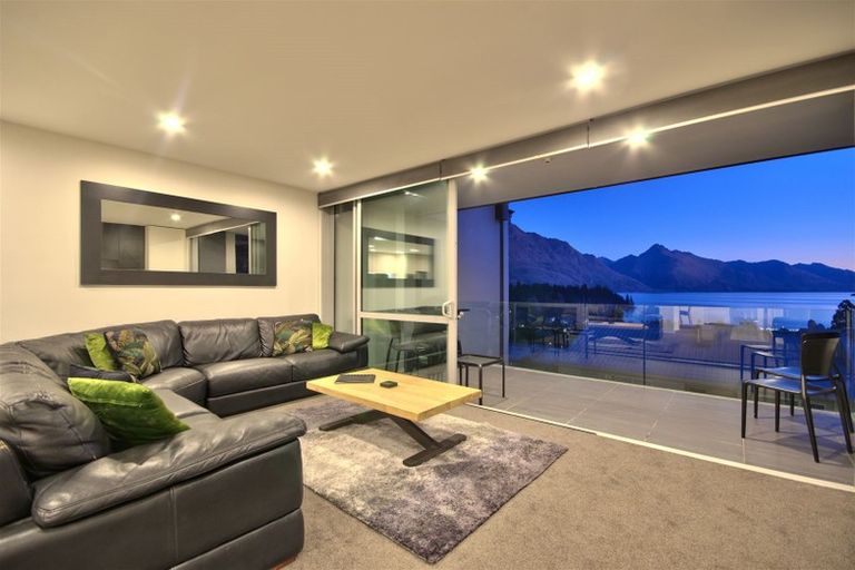 Photo of property in The Beeches Apartments, 13/60 Hallenstein Street, Queenstown, 9300