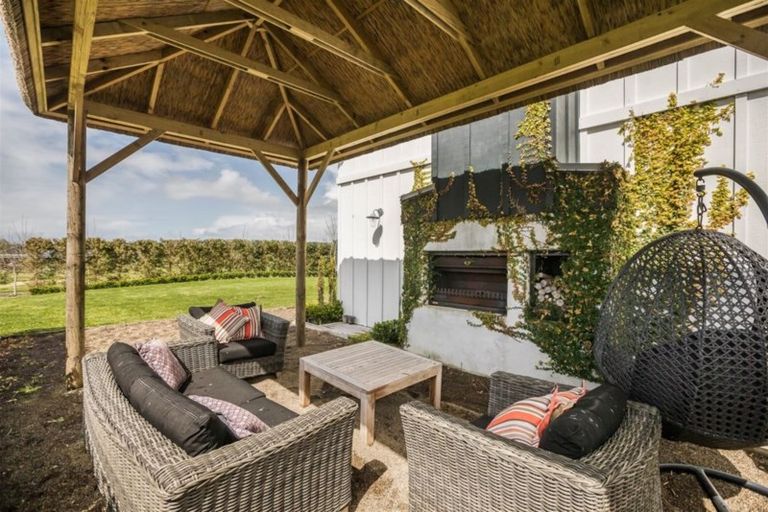 Photo of property in 49 Whatapaka Road, Karaka, Papakura, 2580