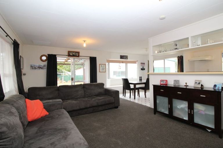 Photo of property in 31 Sequoia Crescent, Owhata, Rotorua, 3010