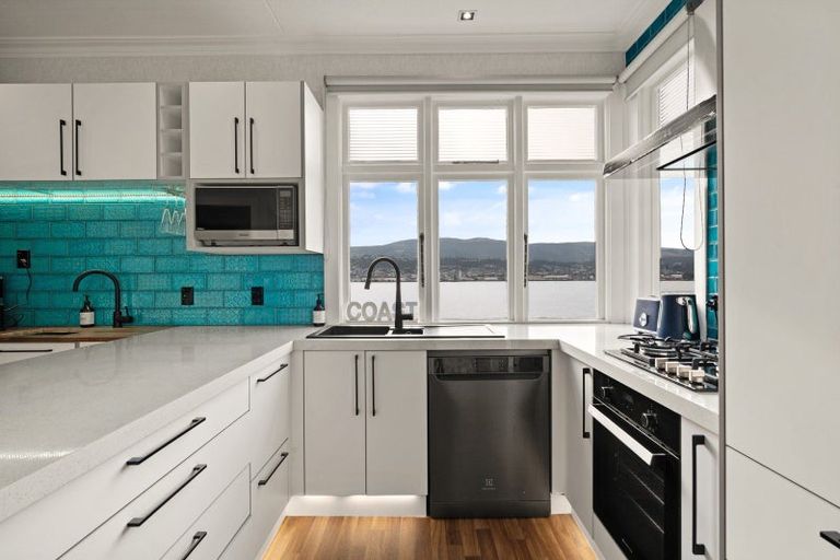 Photo of property in 132 Portobello Road, Vauxhall, Dunedin, 9013